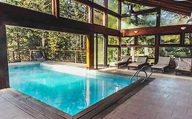 Arbolar, Casas de Montaña- Piscina climatizada